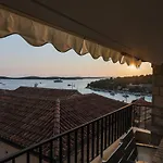 Penthouse In Old Dalmatian House - Flybridge *