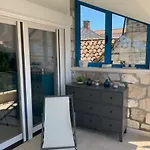 Nyaraló Penthouse In Old Dalmatian House - Flybridge
