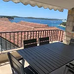 Penthouse In Old Dalmatian House - Flybridge *