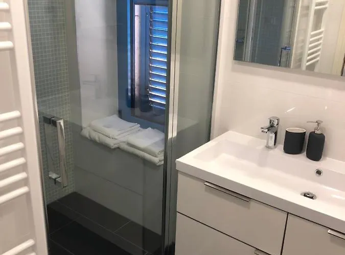 Penthouse In Old Dalmatian House - Flybridge