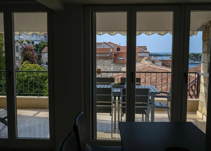 Ferienhaus Penthouse In Old Dalmatian House - Flybridge Hvar Town