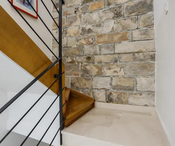 Penthouse In Old Dalmatian House - Flybridge