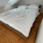 Сasa de vacaciones Penthouse In Old Dalmatian House - Flybridge
