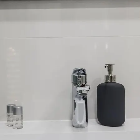 Penthouse In Old Dalmatian House - Flybridge Nyaraló *