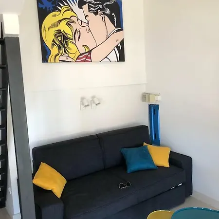 Penthouse In Old Dalmatian House - Flybridge * Hvar Town