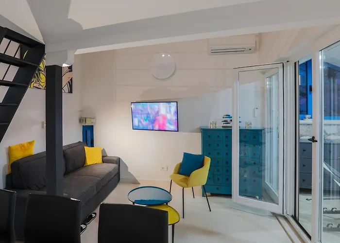 Penthouse In Old Dalmatian House - Flybridge *