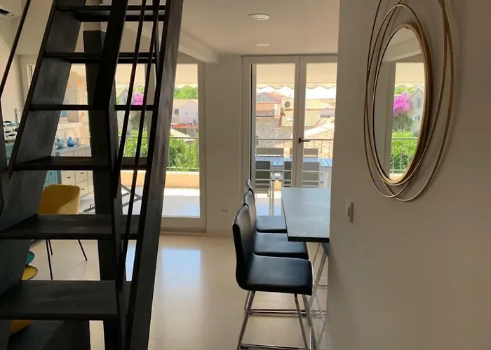 Holiday home Penthouse In Old Dalmatian House - Flybridge *