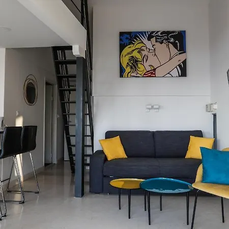 Penthouse In Old Dalmatian House - Flybridge * هفار