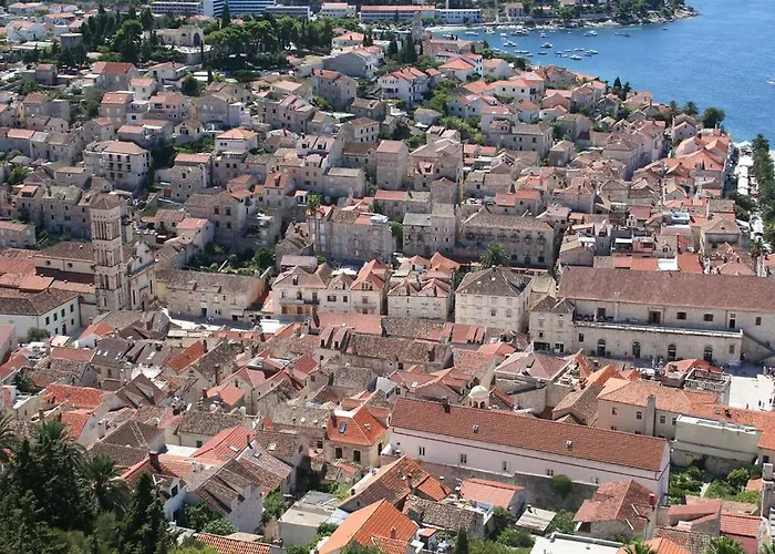 Penthouse In Old Dalmatian House - Flybridge Хвар