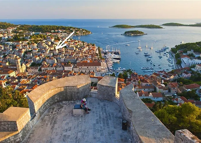 Penthouse In Old Dalmatian House - Flybridge * Хвар