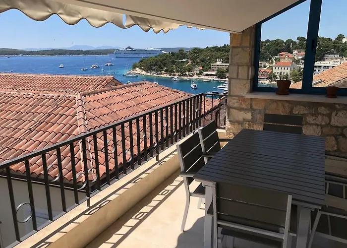 Penthouse In Old Dalmatian House - Flybridge Будинок відпочинку