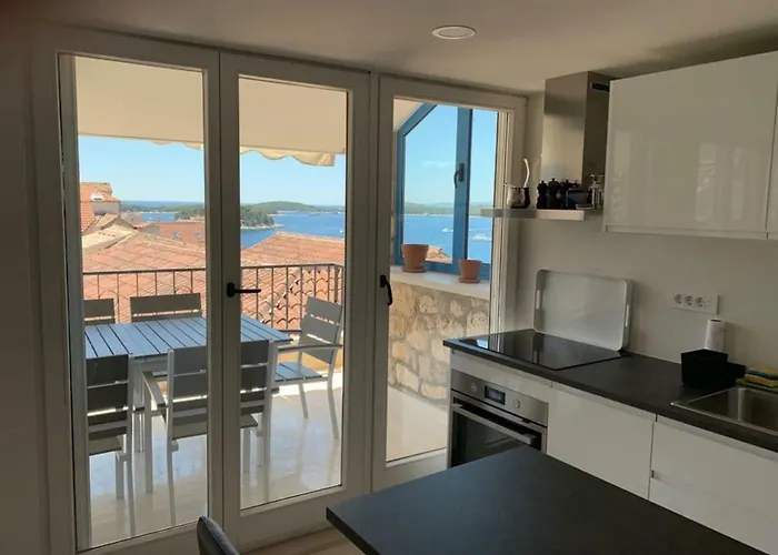 Penthouse In Old Dalmatian House - Flybridge Будинок відпочинку Хвар